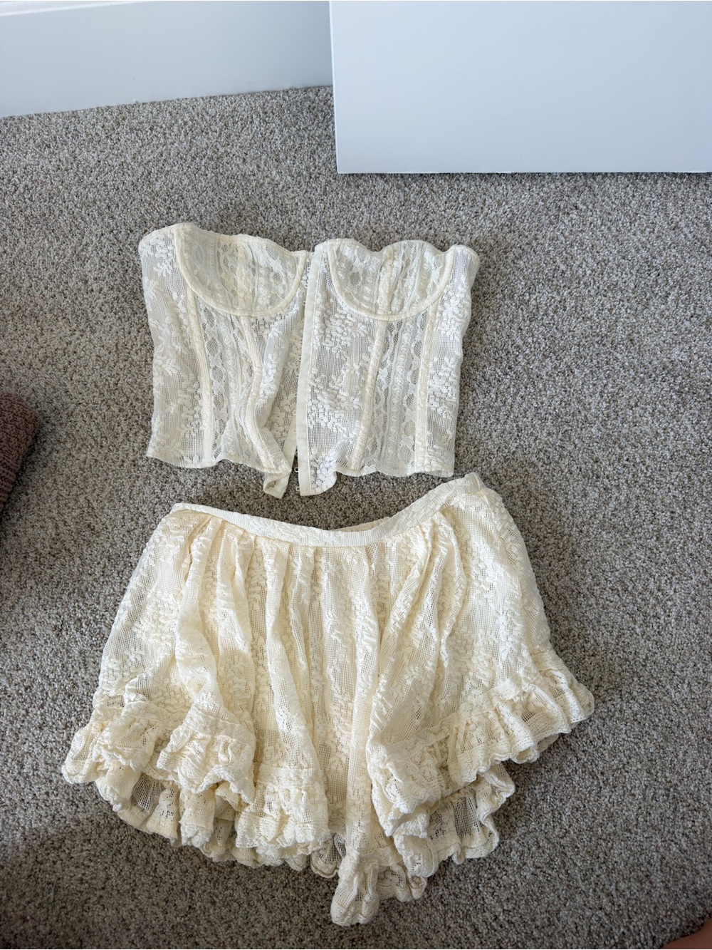 Zara Lace Ruffle Mini Skirt - Picture 5 of 5